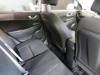 HYUNDAI KONA 1.6 h-GDi SE Connect SUV 5dr Petrol Hybrid DCT Euro 6 (s/s) (141