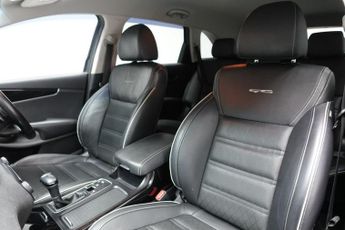 KIA SORENTO 2.2 CRDi GT-Line SUV 5dr Diesel Auto AWD Euro 6 (s/s) (197 bhp)