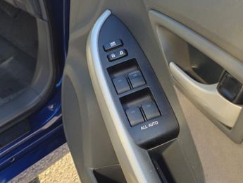 TOYOTA PRIUS 1.8 VVT-h T3 Hatchback 5dr Petrol Hybrid CVT Euro 5 (s/s) (136 p
