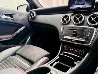 MERCEDES-BENZ A-CLASS 2.1 A220d AMG Line (Premium) Hatchback 5dr Diesel 7G-DCT 4MATIC 