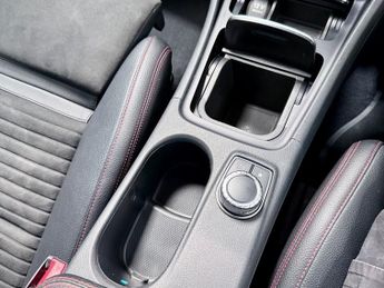 MERCEDES-BENZ A CLASS 2.1 A220d AMG Line (Premium) Hatchback 5dr Diesel 7G-DCT 4MATIC 