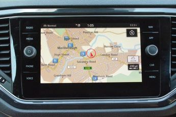 VOLKSWAGEN T-ROC 1.5 TSI GPF EVO R-Line SUV 5dr Petrol DSG Euro 6 (s/s) (150 ps)