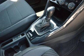 VOLKSWAGEN T-ROC 1.5 TSI GPF EVO R-Line SUV 5dr Petrol DSG Euro 6 (s/s) (150 ps)