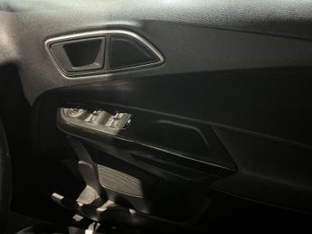 FORD B-MAX 1.6 Zetec MPV 5dr Petrol Powershift Euro 5 (105 ps)