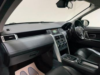 LAND ROVER DISCOVERY SPORT 2.0 TD4 SE Tech SUV 5dr Diesel Auto 4WD Euro 6 (s/s) (180 ps)