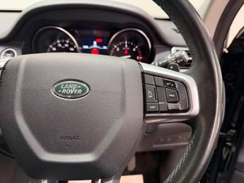 LAND ROVER DISCOVERY SPORT 2.0 TD4 SE Tech SUV 5dr Diesel Auto 4WD Euro 6 (s/s) (180 ps)