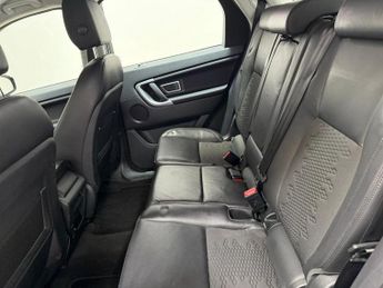 LAND ROVER DISCOVERY SPORT 2.0 TD4 SE Tech SUV 5dr Diesel Auto 4WD Euro 6 (s/s) (180 ps)