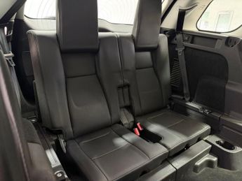 LAND ROVER DISCOVERY SPORT 2.0 TD4 SE Tech SUV 5dr Diesel Auto 4WD Euro 6 (s/s) (180 ps)