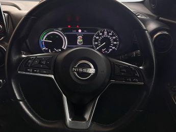 NISSAN JUKE 1.6 N-Connecta SUV 5dr Petrol Hybrid Auto Euro 6 (143 ps)