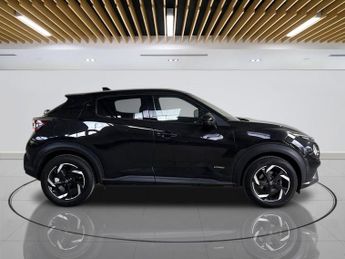 NISSAN JUKE 1.6 N-Connecta SUV 5dr Petrol Hybrid Auto Euro 6 (143 ps)