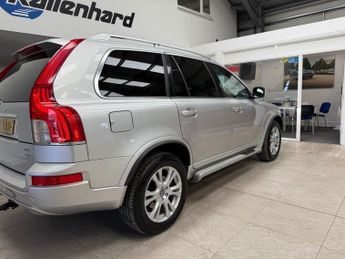 VOLVO XC90 2.4 D5 SE Lux SUV 5dr Diesel Geartronic 4WD Euro 5 (200 ps)