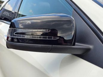 MERCEDES-BENZ A-CLASS 2.1 A200d WhiteArt (Premium Plus) Hatchback 5dr Diesel 7G-DCT Eu
