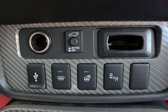 MITSUBISHI OUTLANDER 2.4h TwinMotor 13.8kWh 4h SUV 5dr Petrol Plug-in Hybrid CVT 4WD 