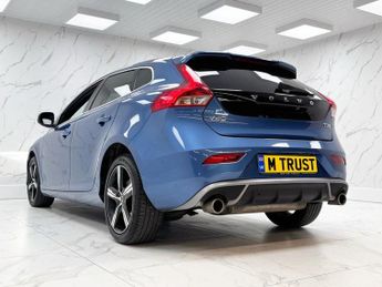 VOLVO V40 2.0 T3 GPF R-Design Nav Plus Hatchback 5dr Petrol Manual Euro 6 