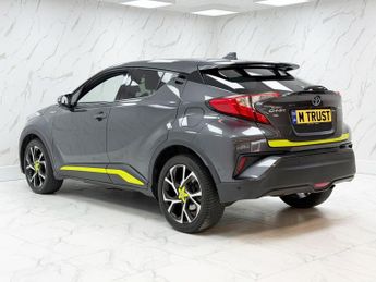 TOYOTA C-HR 1.8 VVT-h Design SUV 5dr Petrol Hybrid CVT Euro 6 (s/s) (122 ps)