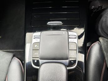 MERCEDES-BENZ A-CLASS 1.3 A180 AMG Line (Executive) Hatchback 5dr Petrol 7G-DCT Euro 6