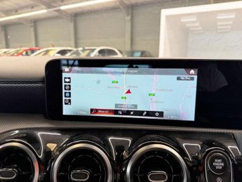 MERCEDES-BENZ A-CLASS 2.0 A180d Sport (Executive) Hatchback 5dr Diesel 8G-DCT Euro 6 (