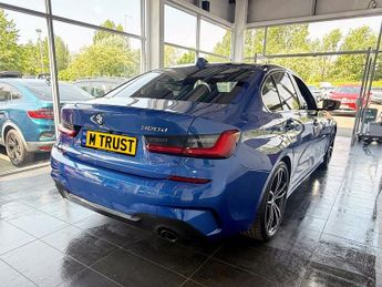 BMW 3 SERIES *HUD!*H/K AUDIO!*2.0 320d M Sport Saloon 4dr Diesel Auto Euro 6 
