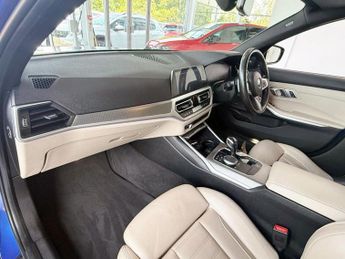 BMW 3 SERIES *HUD!*H/K AUDIO!*2.0 320d M Sport Saloon 4dr Diesel Auto Euro 6 