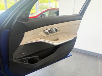BMW 3 SERIES *HUD!*H/K AUDIO!*2.0 320d M Sport Saloon 4dr Diesel Auto Euro 6 