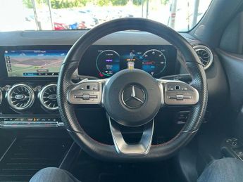 MERCEDES-BENZ EQA EQA 250 66.5kWh AMG Line SUV 5dr Electric Auto (190 ps) F/S/H! 1