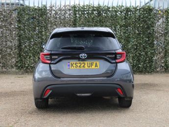 TOYOTA YARIS 1.5 VVT-h Design Hatchback 5dr Petrol Hybrid E-CVT Euro 6 (s/s) 