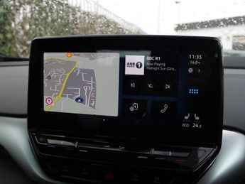 VOLKSWAGEN ID.4 Pure 52kWh Life SUV 5dr Electric Auto (148 ps)