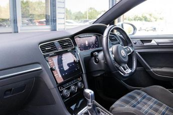 VOLKSWAGEN GOLF 1.4 TSI 8.7kWh GTE Hatchback 5dr Petrol Plug-in Hybrid DSG Euro 