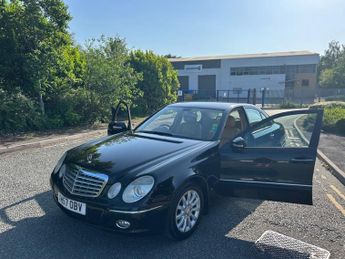 MERCEDES-BENZ E-CLASS 2.1 E220 CDI Elegance Saloon 4dr Diesel Automatic (177 g/km, 170