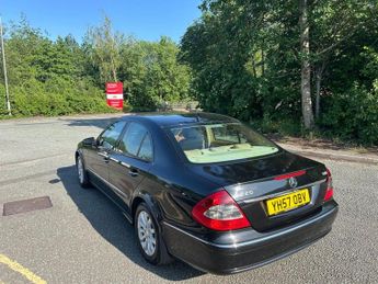 MERCEDES-BENZ E-CLASS 2.1 E220 CDI Elegance Saloon 4dr Diesel Automatic (177 g/km, 170