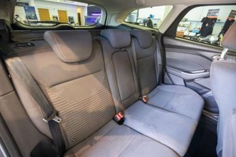 FORD FOCUS 1.6 Titanium Estate 5dr Petrol Powershift Euro 6 (125 ps)