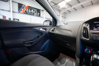 FORD FOCUS 1.6 Titanium Estate 5dr Petrol Powershift Euro 6 (125 ps)