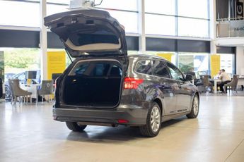 FORD FOCUS 1.6 Titanium Estate 5dr Petrol Powershift Euro 6 (125 ps)