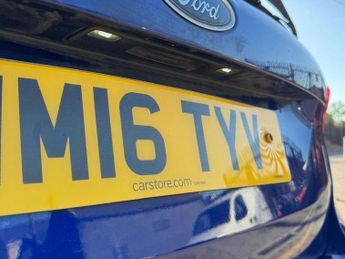 FORD FOCUS 1.5 TDCi Zetec Hatchback 5dr Diesel Manual Euro 6 (s/s) (120 ps)
