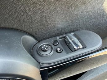 MINI Electric Hatch Cooper SE 32.6kWh Level 3 Hatchback 3dr Electric Auto (184 ps)