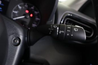 TOYOTA YARIS 1.5 VVT-h Icon E-CVT Euro 6 (s/s) 5dr