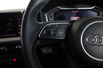 AUDI A1 1.0 TFSI 30 Black Edition Sportback S Tronic Euro 6 (s/s) 5dr