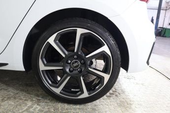 AUDI A1 1.0 TFSI 30 Black Edition Sportback S Tronic Euro 6 (s/s) 5dr