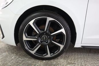 AUDI A1 1.0 TFSI 30 Black Edition Sportback S Tronic Euro 6 (s/s) 5dr