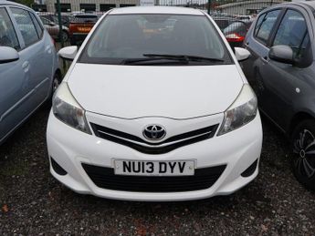 Toyota Yaris 1.33 Dual VVT-i TR Hatchback 5dr Petrol Manual Euro 5 (101 ps)