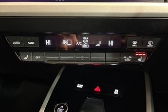 AUDI Q4 E-TRON 40 Sport SUV 5dr Electric Auto 82kWh (204 ps) Rear View Camera, 