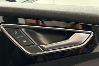 AUDI Q4 E-TRON 40 Sport SUV 5dr Electric Auto 82kWh (204 ps) Rear View Camera, 