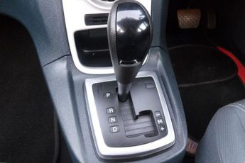 FORD FIESTA 1.4 Zetec Hatchback 5dr Petrol Automatic (154 g/km, 94 bhp)