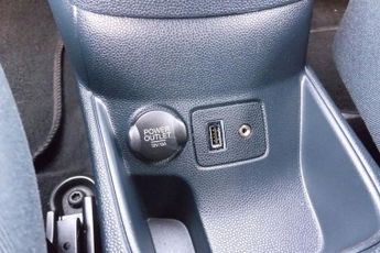 FORD FIESTA 1.4 Zetec Hatchback 5dr Petrol Automatic (154 g/km, 94 bhp)