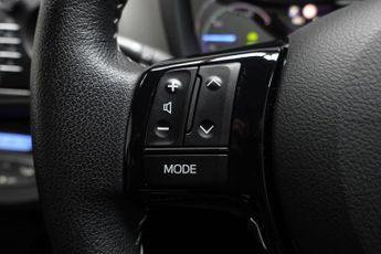 TOYOTA YARIS 1.5 VVT-h Icon Hatchback 5dr Petrol Hybrid E-CVT Euro 6 (s/s) (1