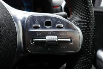 MERCEDES-BENZ A-CLASS 1.3 A200 AMG Line Hatchback 5dr Petrol 7G-DCT Euro 6 (s/s) (163 