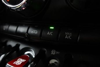 MINI HATCH 2.0 Cooper SD Hatchback 5dr Diesel Auto 6Spd Euro 6 (s/s) (170 p
