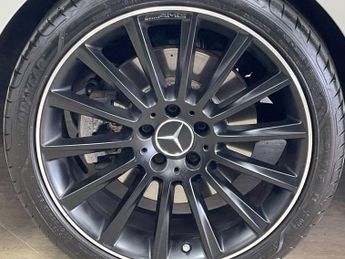 MERCEDES-BENZ C-CLASS 3.0 C43 V6 AMG Edition (Premium) Saloon 4dr Petrol G-Tronic+ 4MA