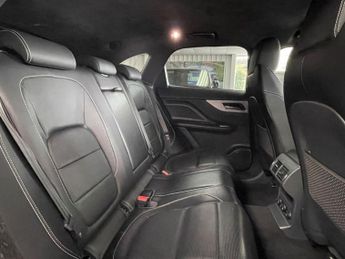 JAGUAR F-PACE 2.0 D180 R-Sport SUV 5dr Diesel Auto AWD Euro 6 (s/s) (180 ps)