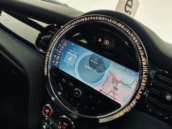 MINI Electric Hatch Cooper SE 32.6kWh Level 3 Hatchback 3dr Electric Auto (184 ps)